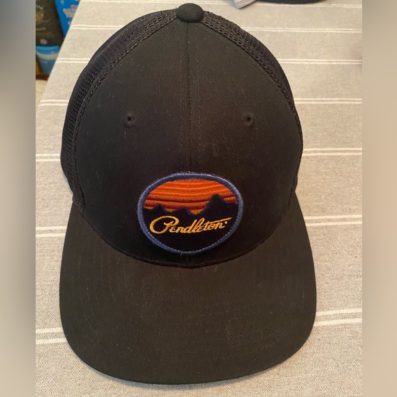 Pendleton Other - Adjustable Pendleton Men’s black hat